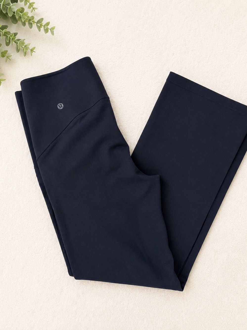 Lululemon On the Fly Woven Pants Black Size 8 Zip Pocket